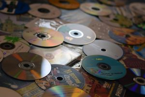 Nostalgia Digital: El Regreso del CD, el MP3 y lo “Imperfecto”